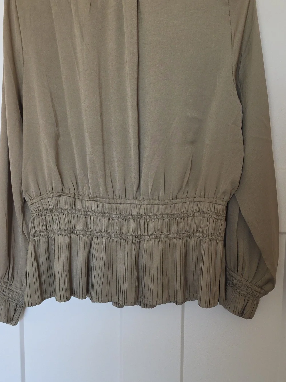 Philosophy Olive Long Sleeve V-Neck Smocked Peplum Top - Picture 3 of 4